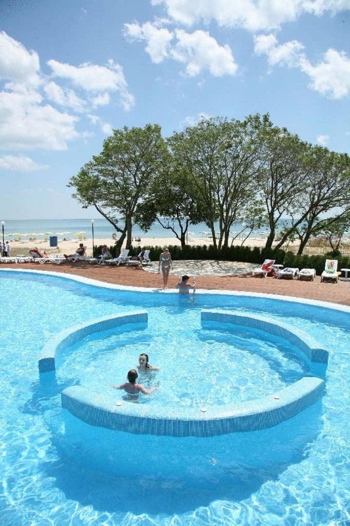 Hotel Arabella Beach Albena Exterior foto